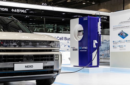 현대로템(HTWO)의 고정형 수소충전소 (수소 충전기, 디스펜서) 목업 전시물